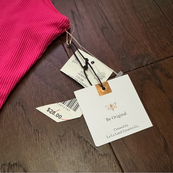 Originality Sleeveless Crop Top. Fuschia, Size Large NWT - Picture 3 of 7